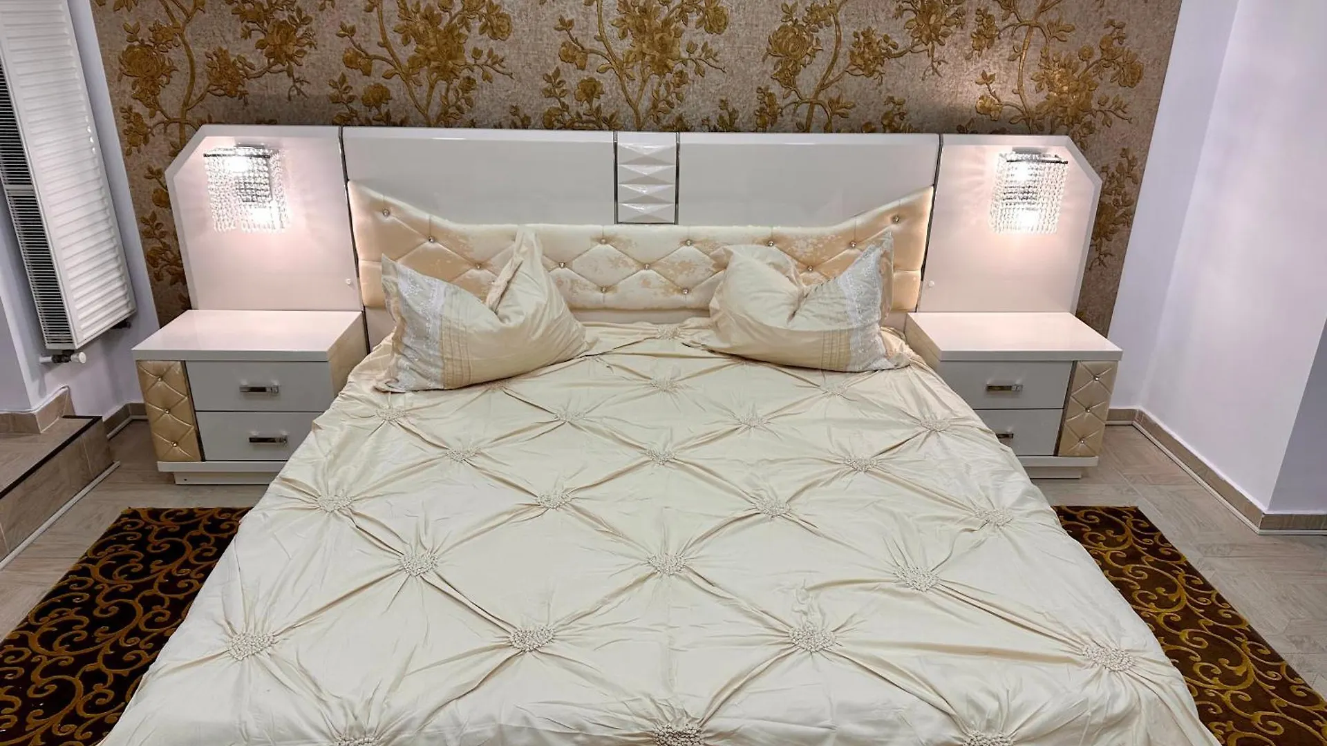 New Burgeois Berindey Apartment - Universitate Bucharest Romania