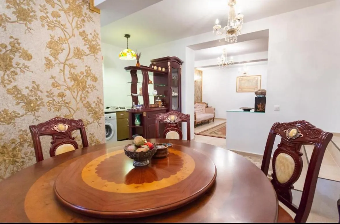 New Burgeois Berindey Apartment - Universitate Bucharest Romania